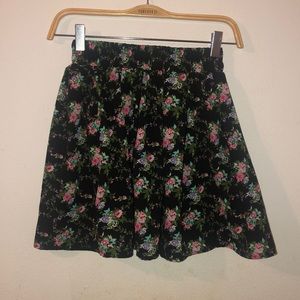 Forever 21 black floral skirt